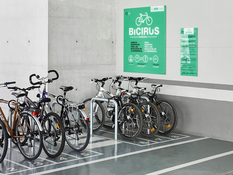 servicio de bicis en residencia universitaria
