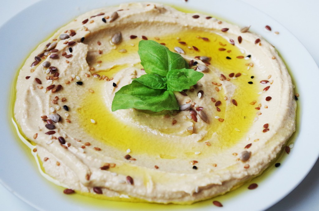El hummus es un aperitivo sano para el estudio en la residencia universitaria