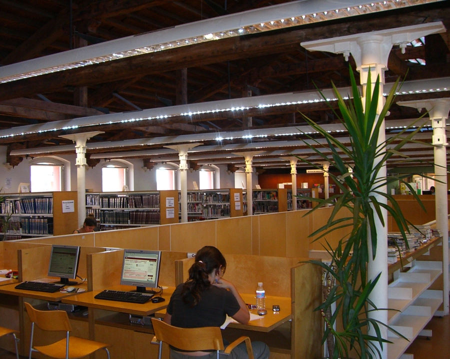 Bibliotecas de Barcelona abiertas en agosto: Vapor Vell
