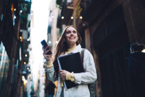 conseguir beca para estudiar en Barcelona
