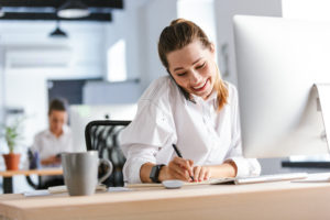 Estudiar en la universidad y trabajar al mismo tiempo