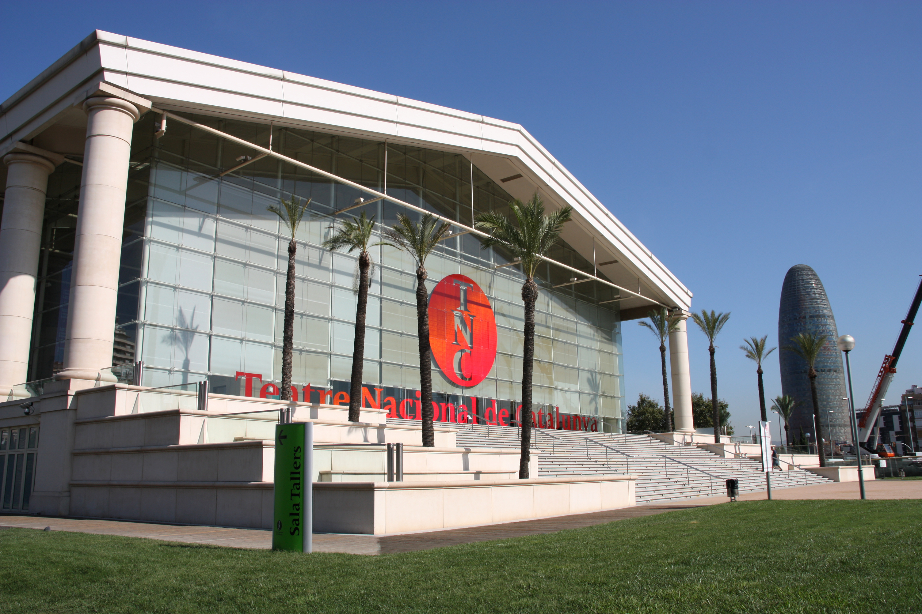 Teatro Nacional de Cataluña (Conocido como TNC)
