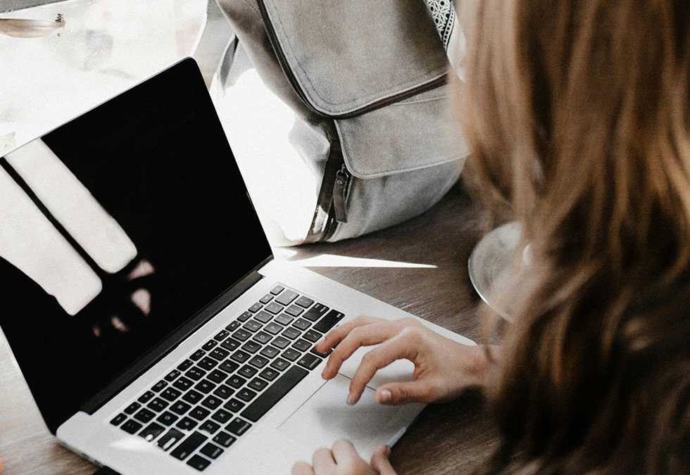 Diseña tu futuro: cómo crear un CV que abra puertas