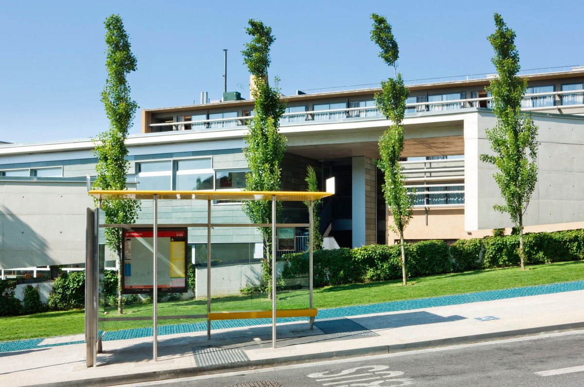 1717428064_Transporte propio.thigh